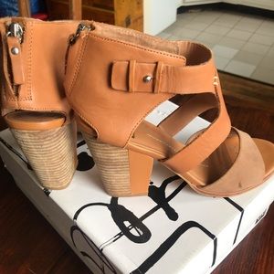 Dolce vita heel sandals